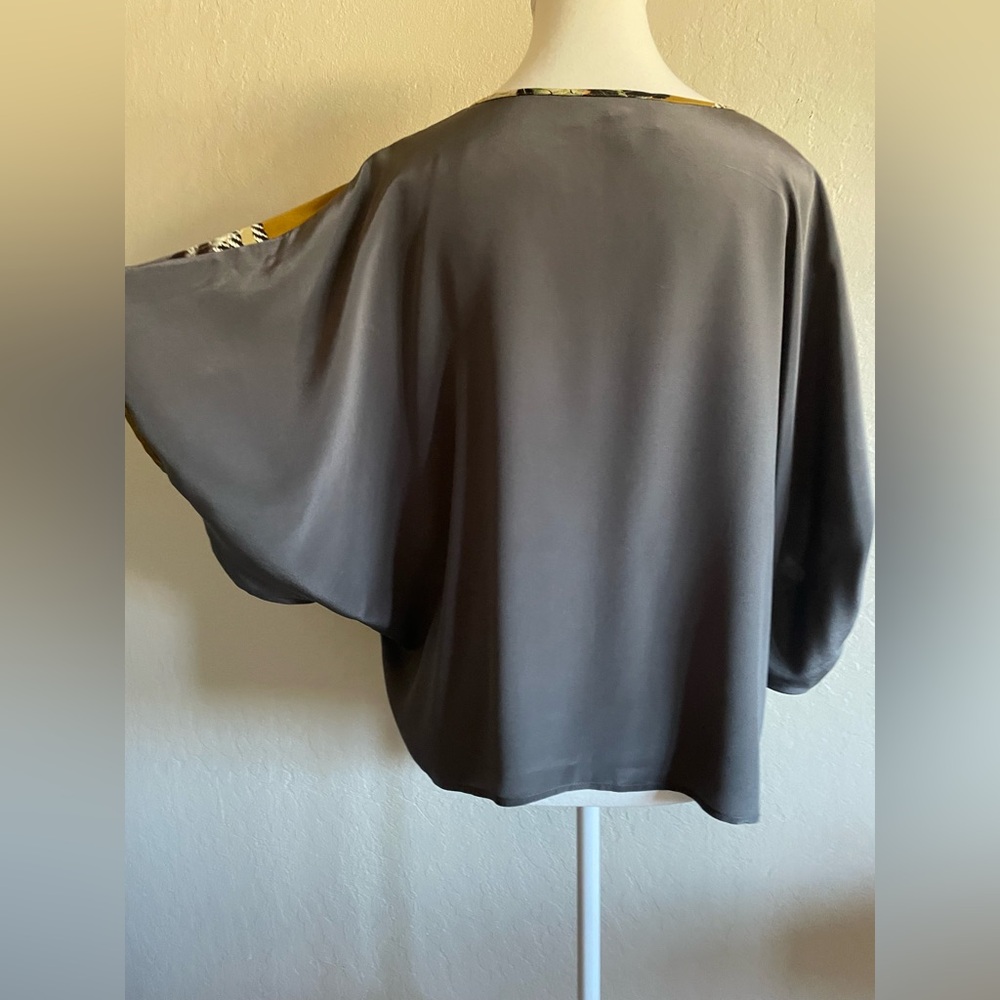 Silk top - Picture 8 of 16